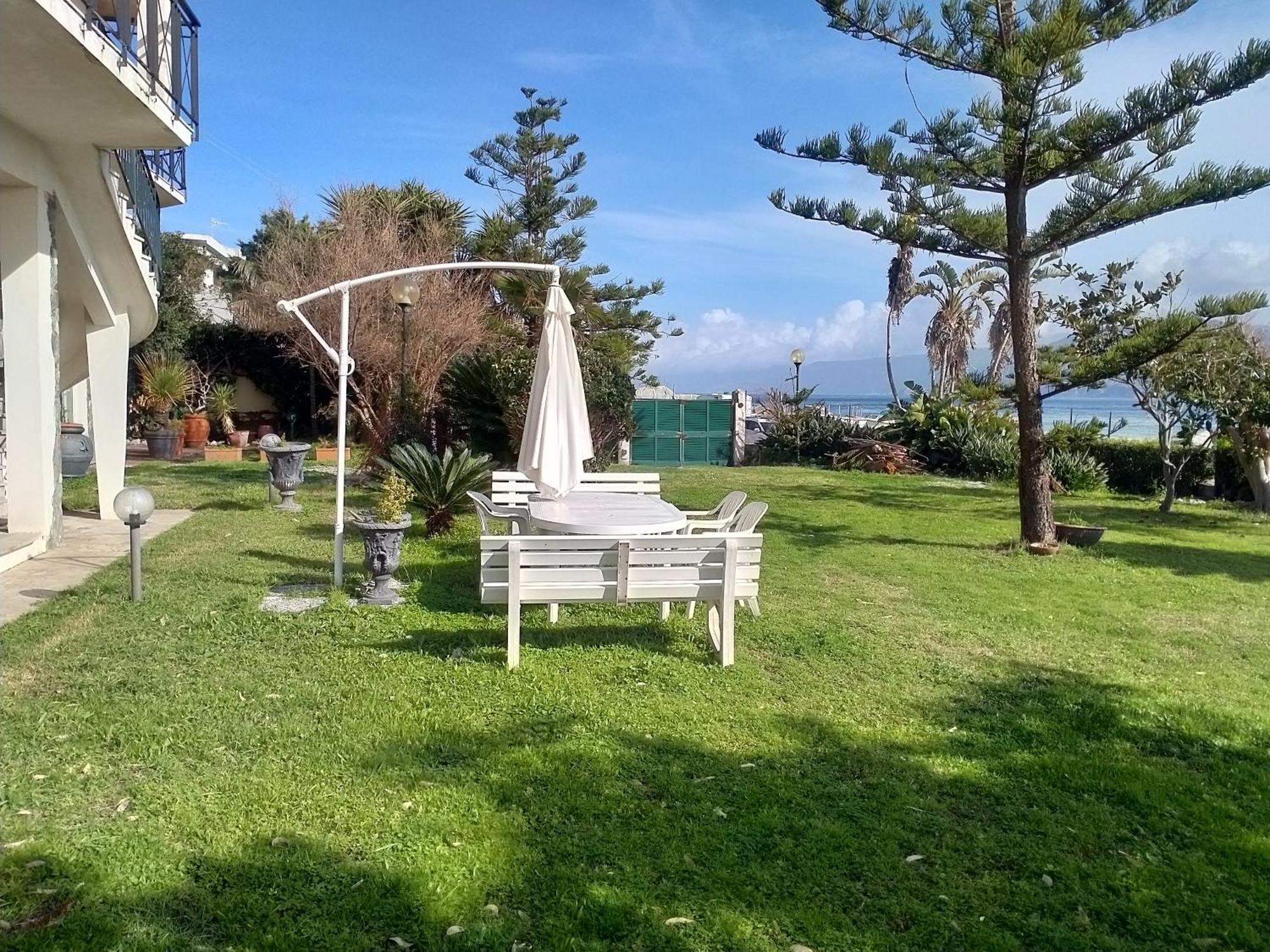 Sant'Agata  Villa Sullo Stretto חדר תמונה